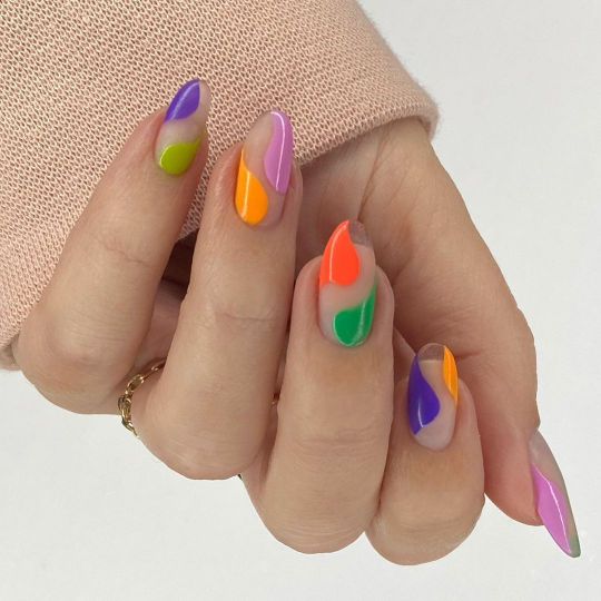 Read more about the article Case Study: Transforming Nails With Unique Designs At Roses Nail Salon.