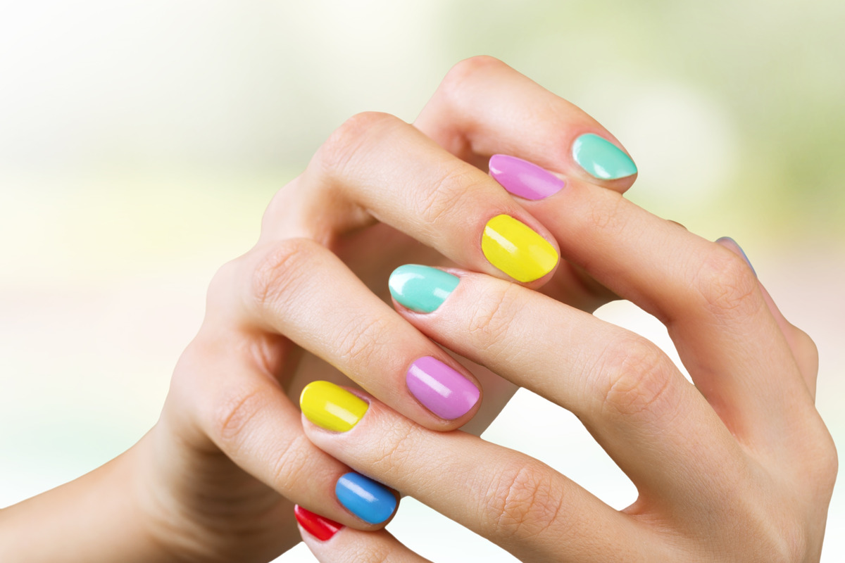 Read more about the article Overcoming Common Nail Care Problems: Expert Tips From Roses Nail Salon