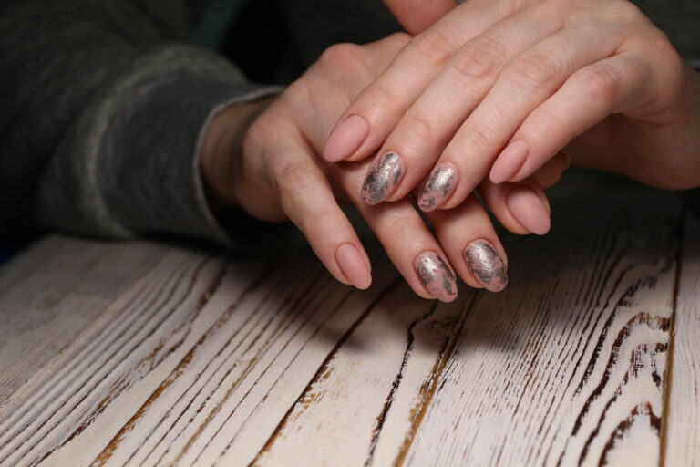 Read more about the article Troubleshooting Common Nail Problems: Solutions From Experts At Roses Nail Salon